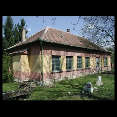 a muvesztelep epulete